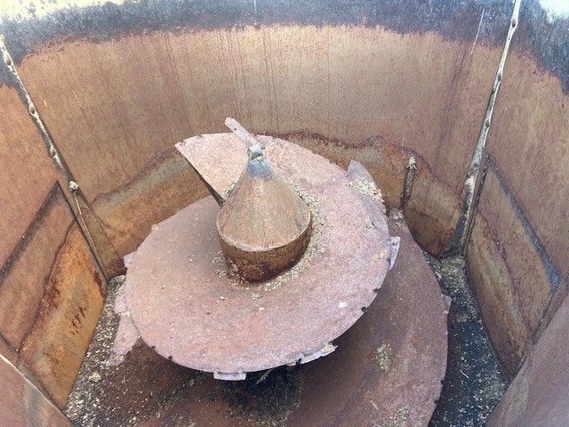 Gebruikte Peecon Biga Maxi eco getrokken voermengwagen