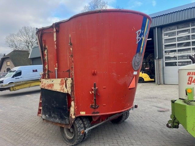 Gebruikte Peecon Biga Maxi eco getrokken voermengwagen