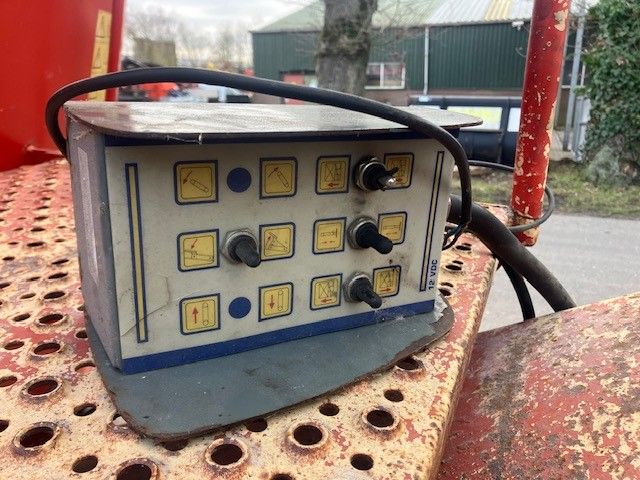 Gebruikte Peecon Biga Maxi eco getrokken voermengwagen