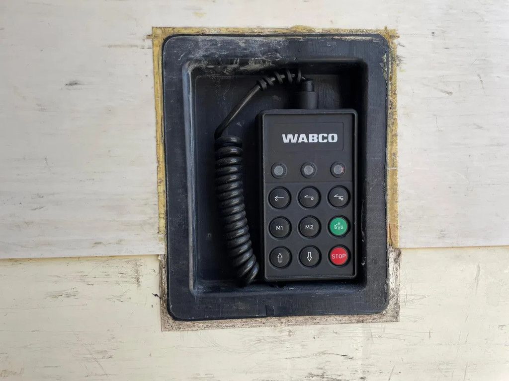 Renders 3AS Koelaanhanger Diesel+Elektrisch 10T assen