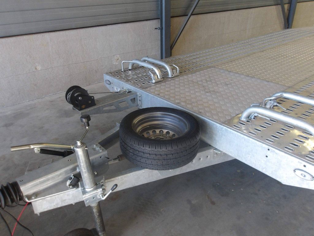 Car transporter Neiwiadow BR3 3500kg 6.1m 2025 (Margin)