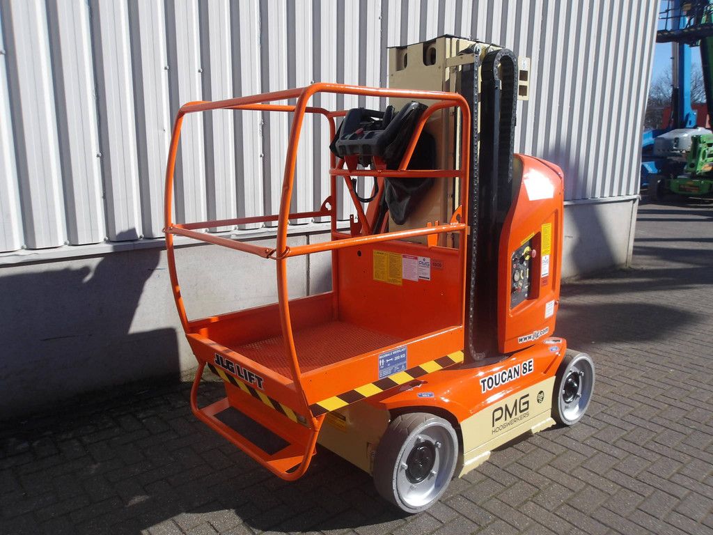 Mast lift Toucan 8E 8.20m Electric 2011