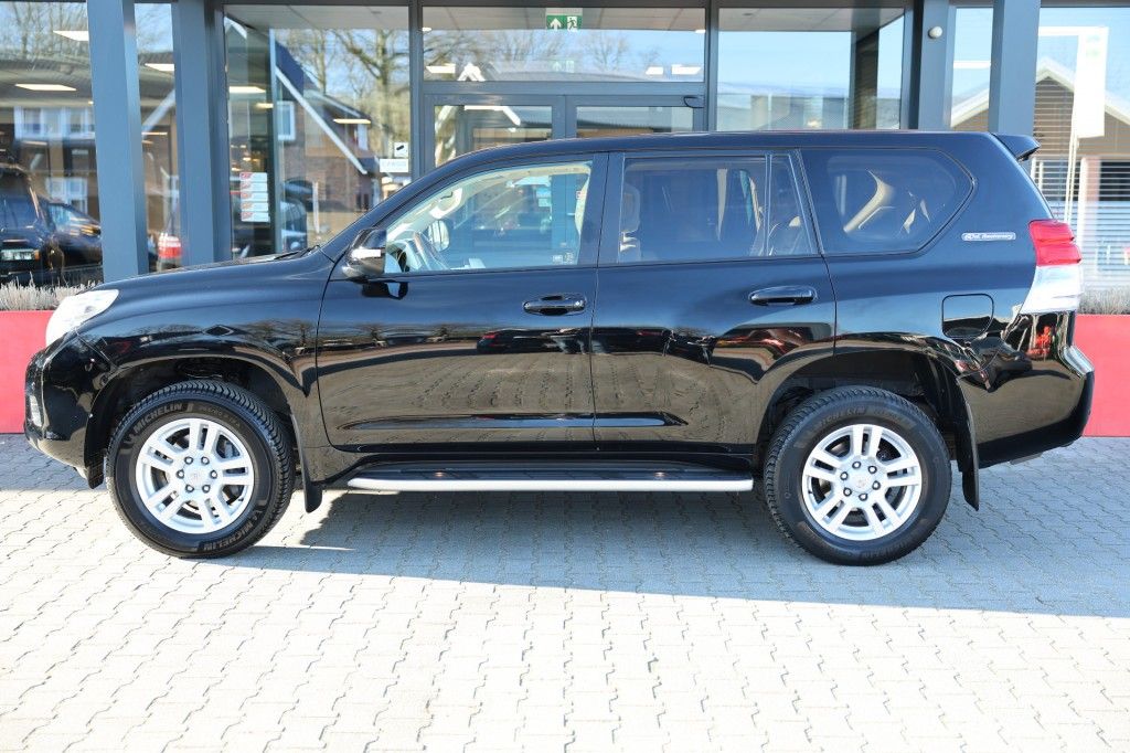 Toyota Landcruiser 150 3.0 D-4D 5DRS EXECUTIVE A/T 7 ZITS MARGE