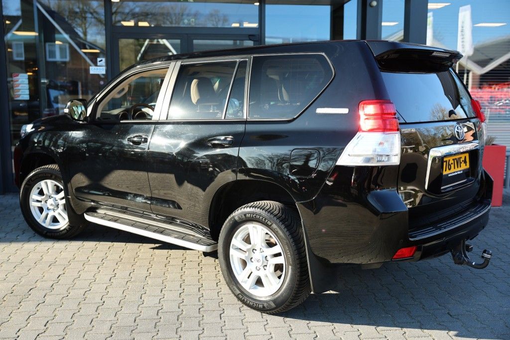 Toyota Landcruiser 150 3.0 D-4D 5DRS EXECUTIVE A/T 7 ZITS MARGE