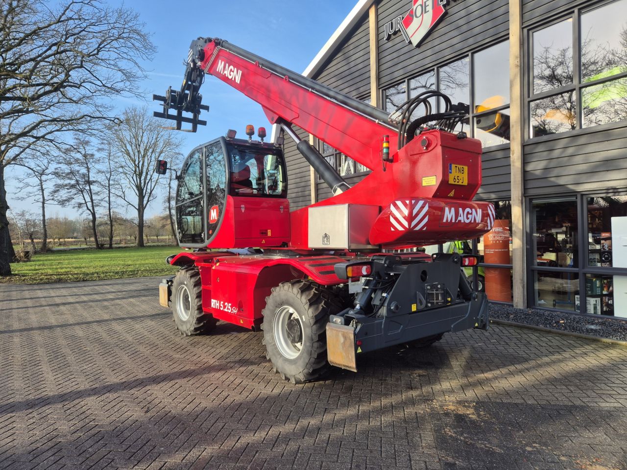 Gebruikte Magni RTH 5.25 roterende verreiker met hefhoogte 25 m