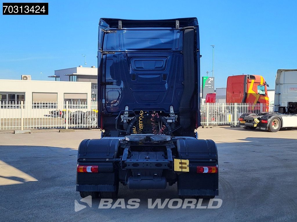 Mercedes Actros 1846 4X2 Bigspace Retarder Mirrorcam Navi