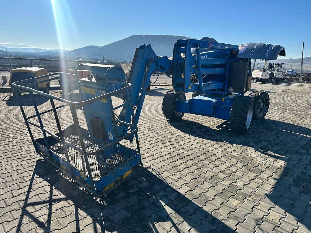 Articulating boom lift Genie Z-45/25 Diesel 15.8m 2005