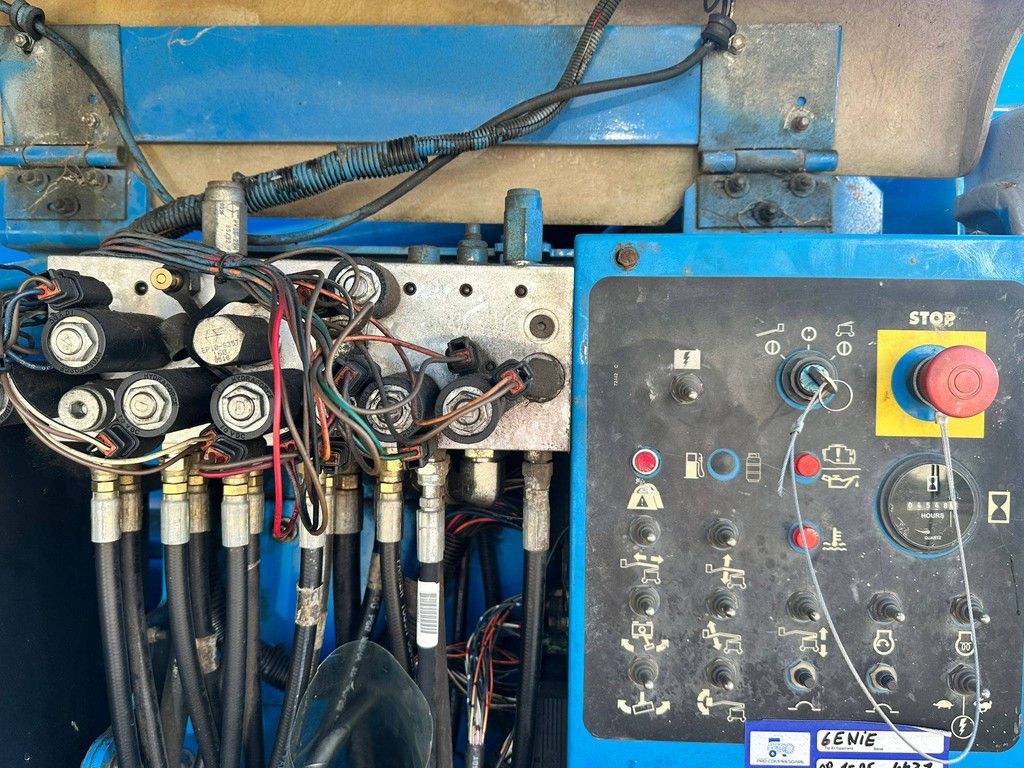 Articulating boom lift Genie Z-45/25 Diesel 15.8m 2005