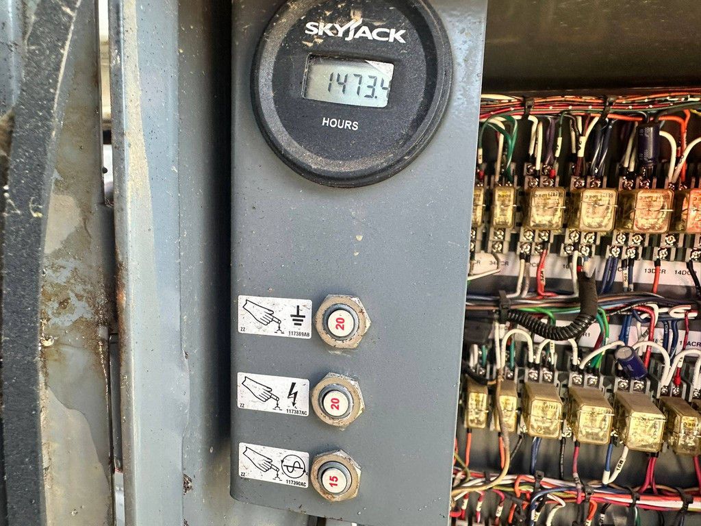 Scissor lift Skyjack SJ 8841 Diesel 14.5m 2017