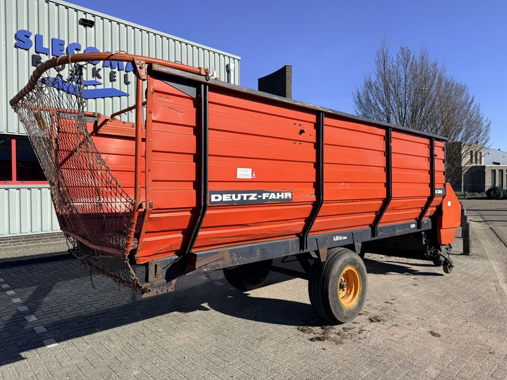 Deutz K390 Opraapwagen