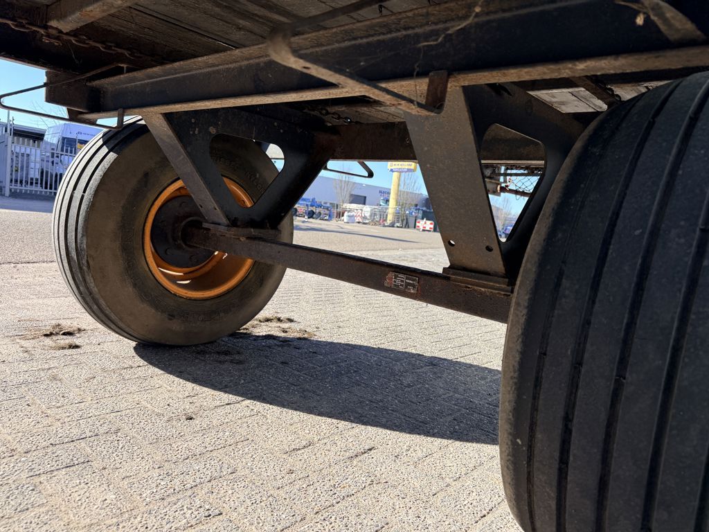 Deutz K390 Opraapwagen