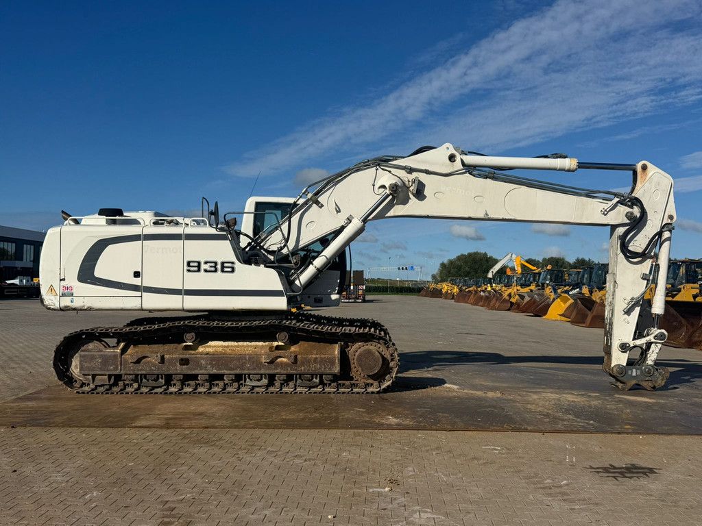 Liebherr R936 LC
