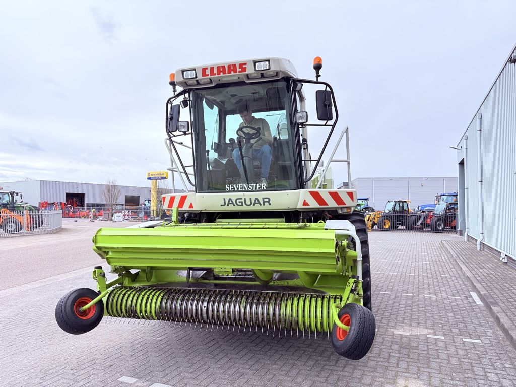 Claas JAGUAR 890 Feldhäcksler