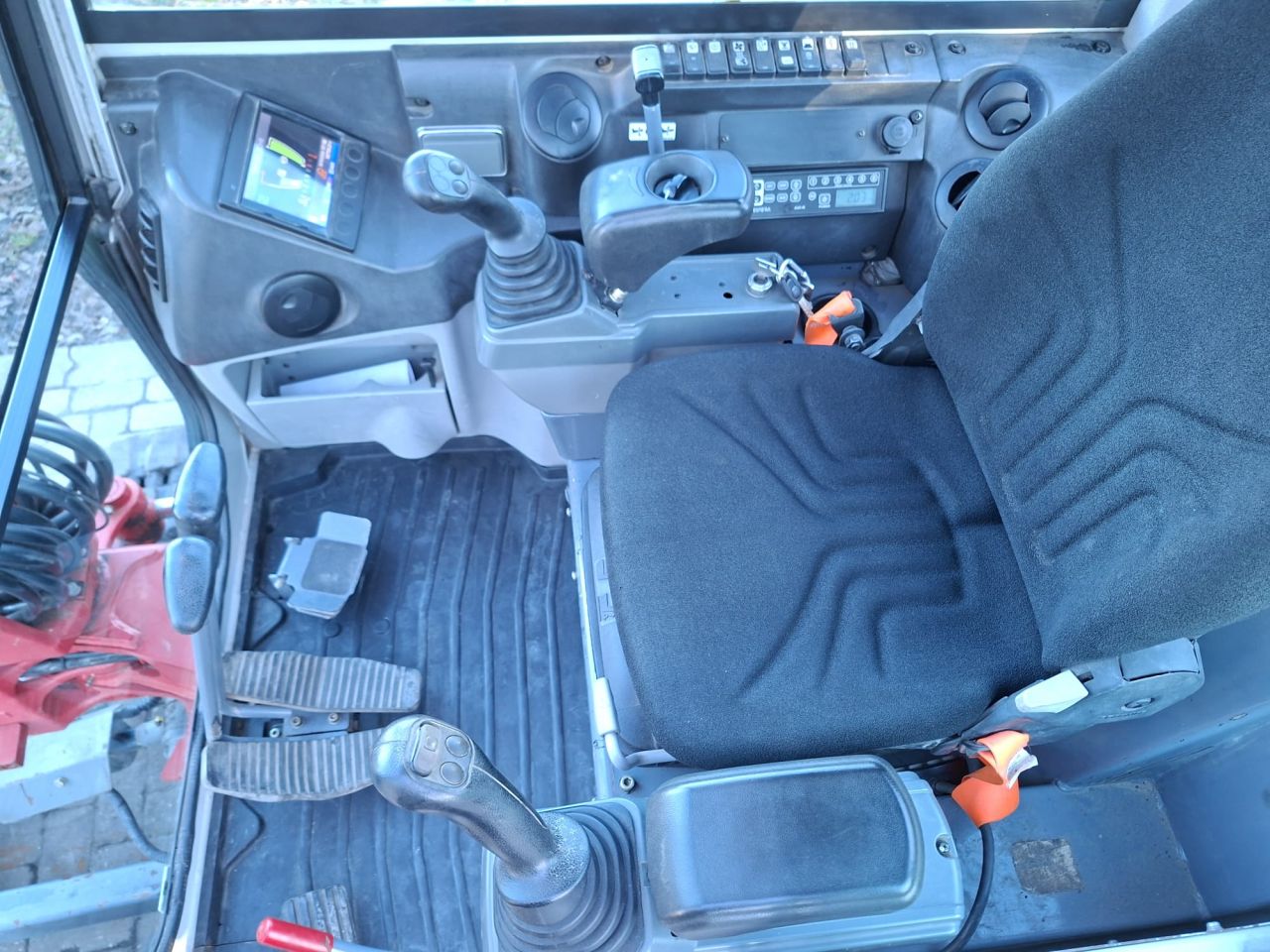 Takeuchi TB230 | bj 2017 | 2733uur | 3 bakken