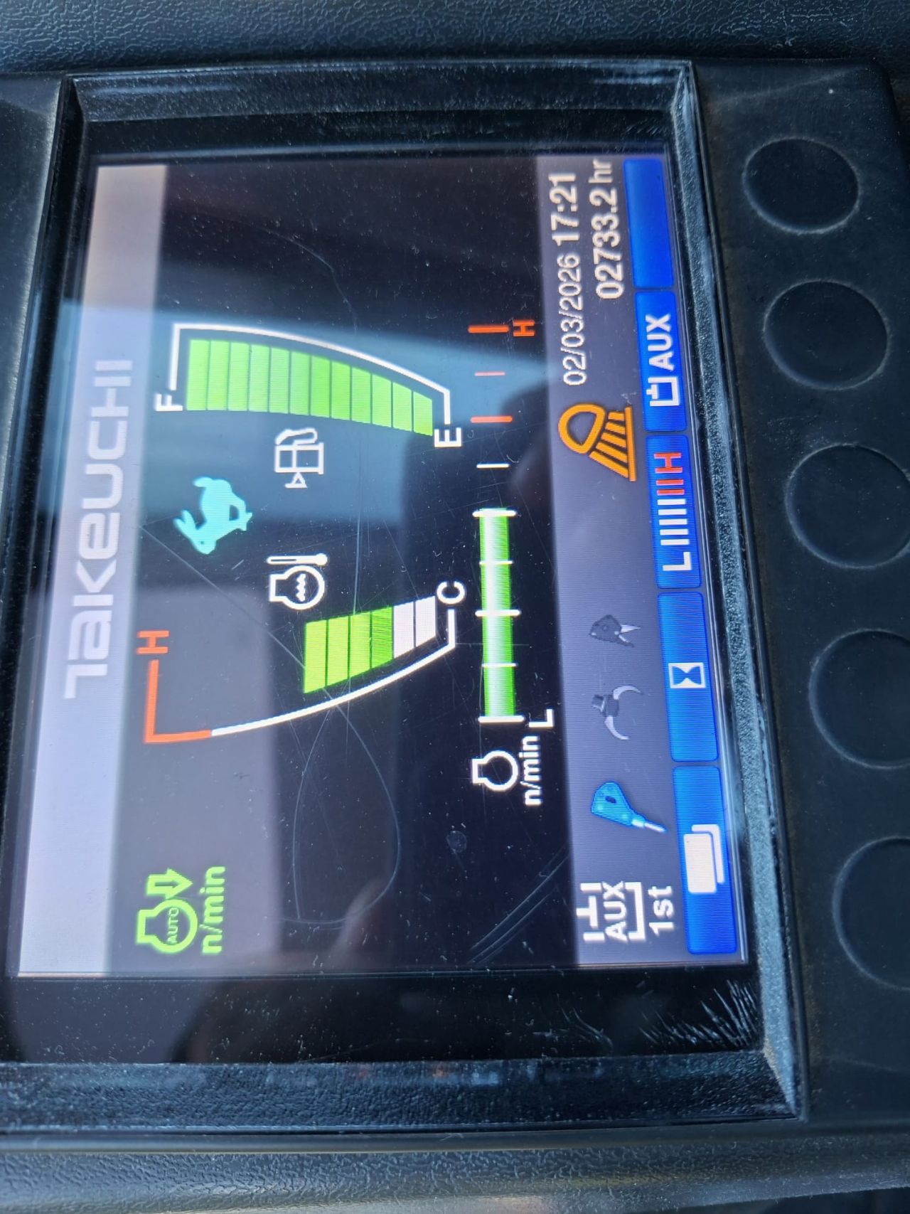 Takeuchi TB230 | bj 2017 | 2733uur | 3 bakken