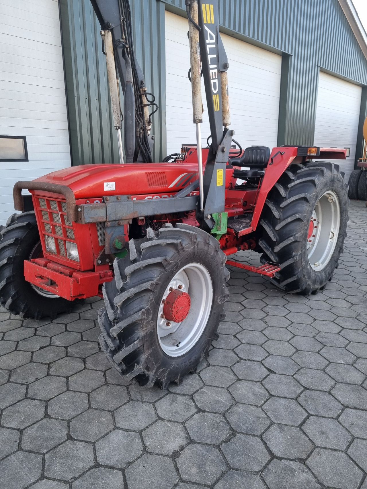 Case international 844S tractor/trekker met voorlader