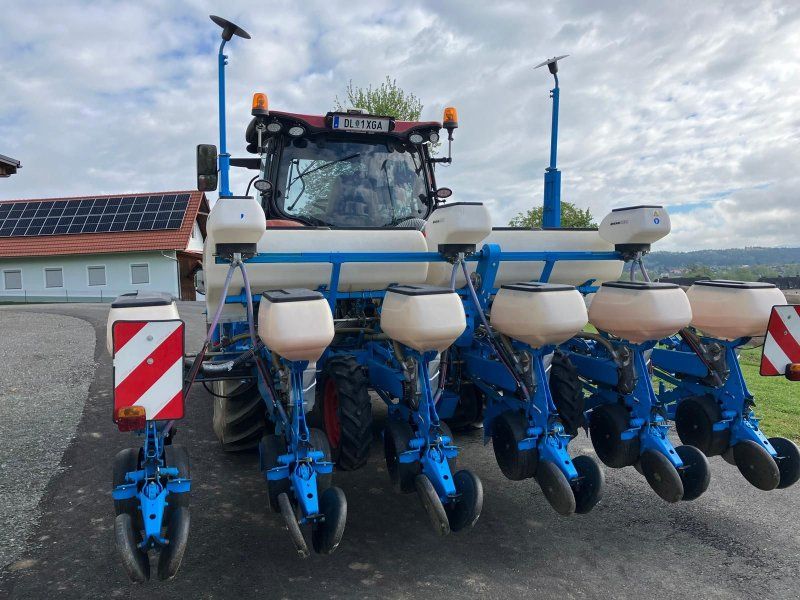 Monosem NG PLUS 3 6-RHG mit Garanulatstreuer