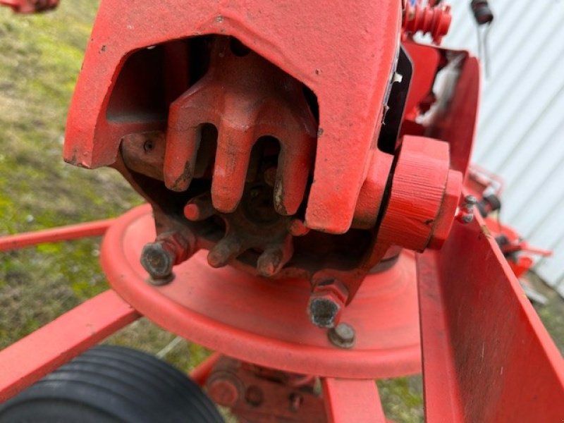 Kuhn GF 422