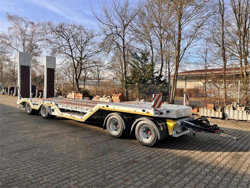 Möslein T 4 VB H1 R neuer 4 Achs Tieflader + Radmulden