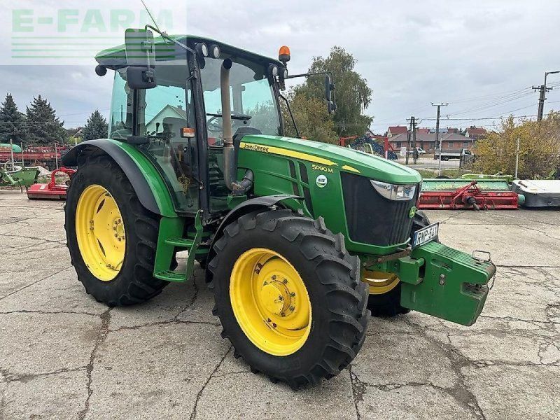 John Deere 5090m