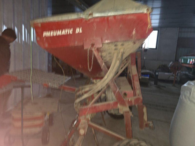 Kverneland Pneumatic DL Möhren 2x4 Reihen