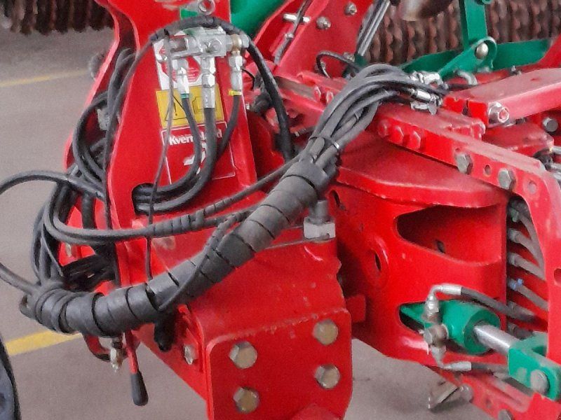 Kverneland 100-300-28  100 300-28 m/ Packomat