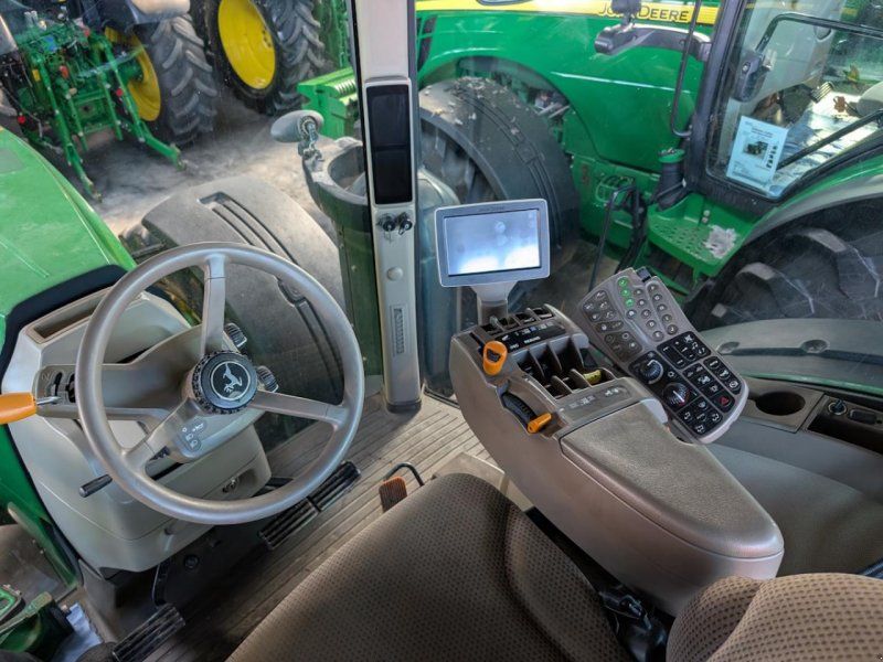 John Deere 8360R