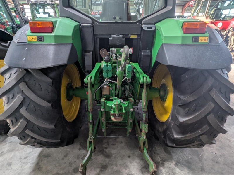 John Deere 6910S