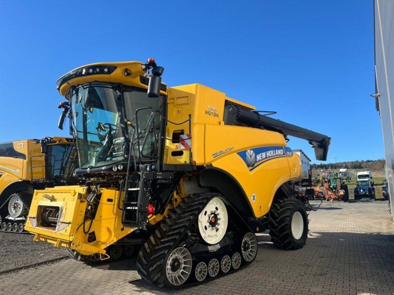 New Holland CR 8.80 Raupe