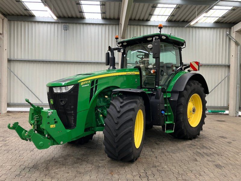 John Deere 8370R