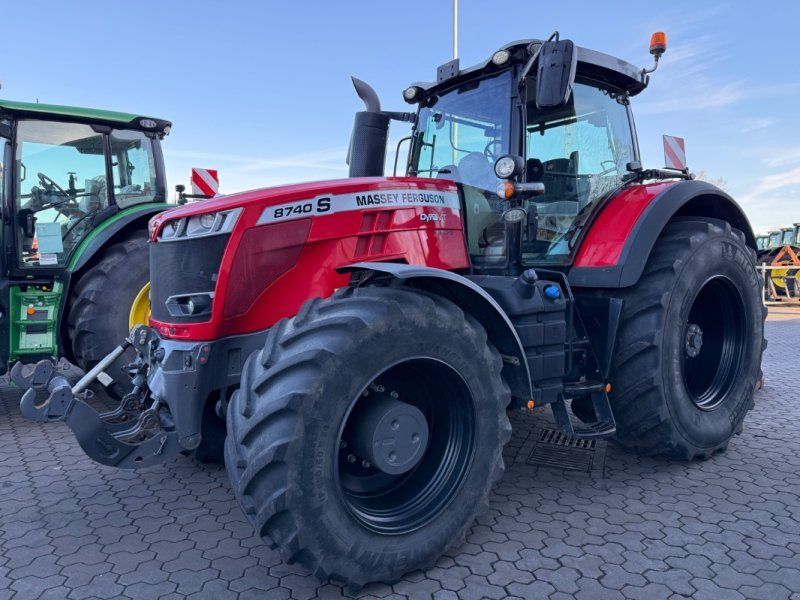Massey Ferguson 8740S Dyna VT