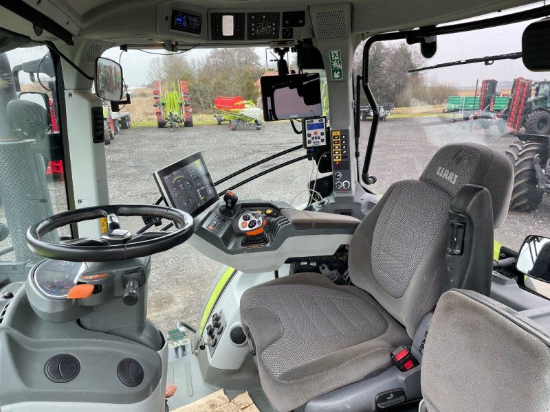 Claas Arion 660 Cmatic