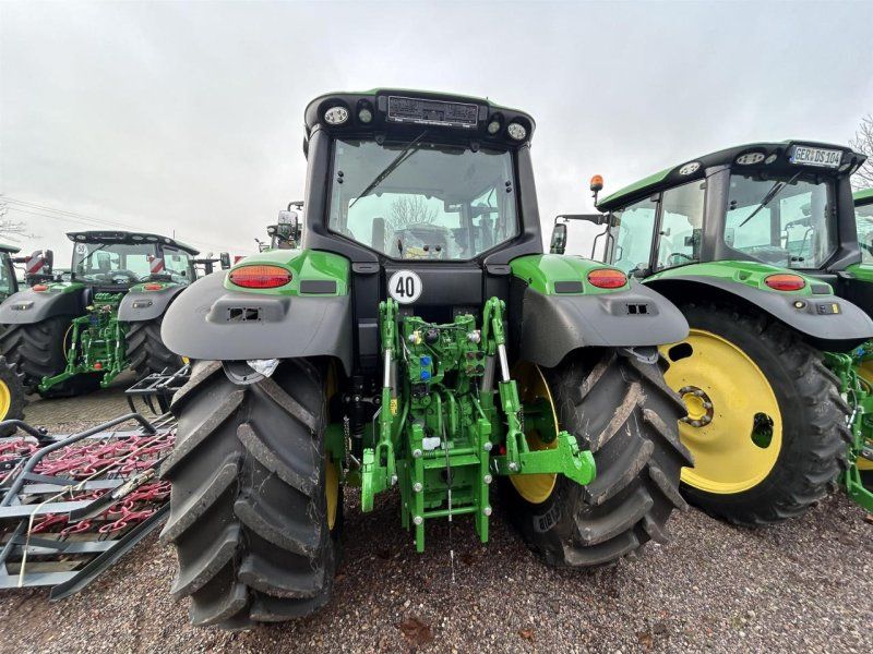 John Deere 6M 125