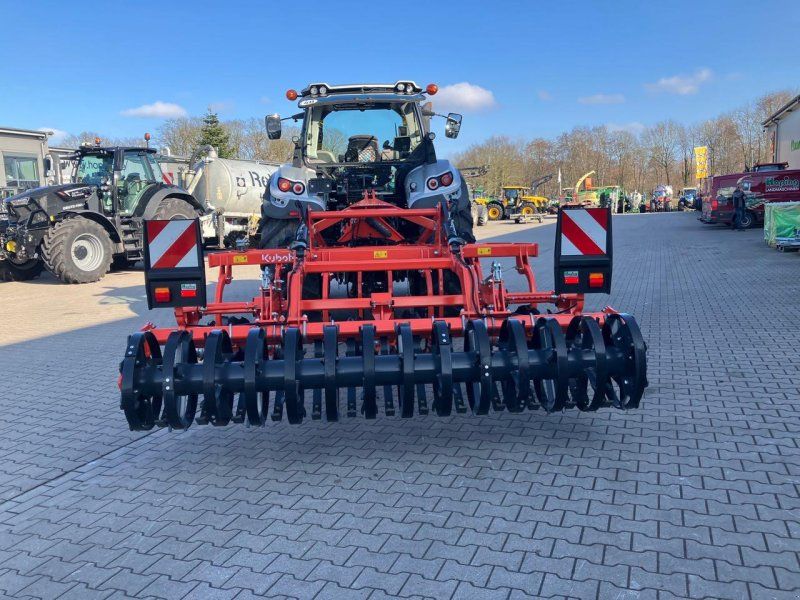 Kubota CU3301 Scherbolzen