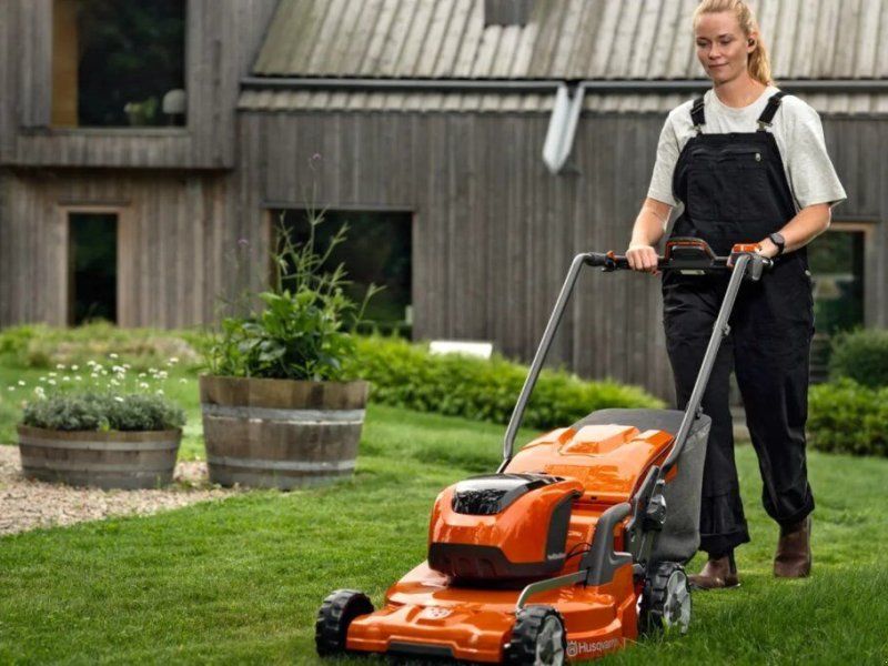 Husqvarna AKKU RASENMÄHER LC347iVX