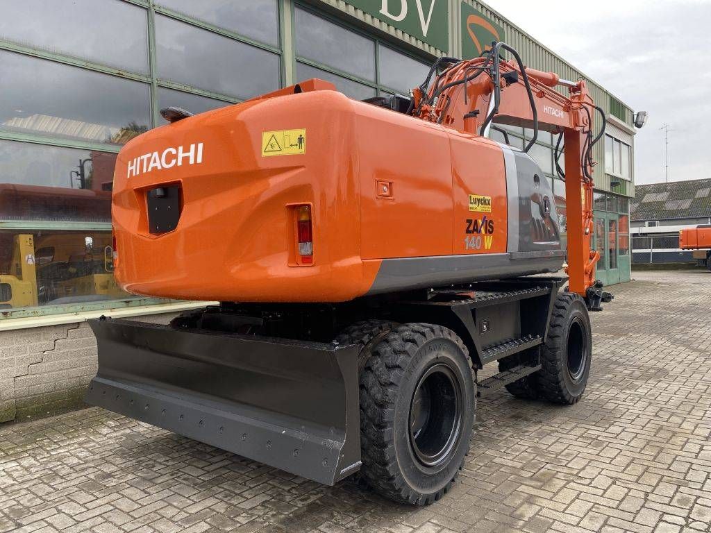 Hitachi ZX 140 W-3