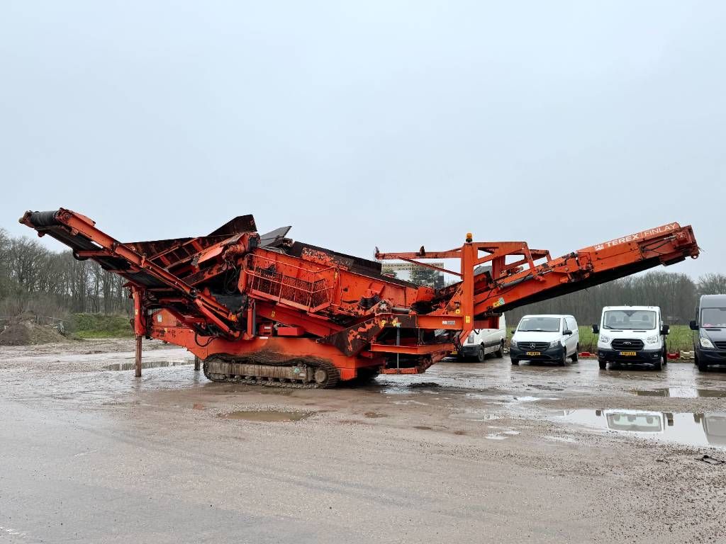 Terex Finlay 883T - Deutz Engine / 2 Side Conveyors