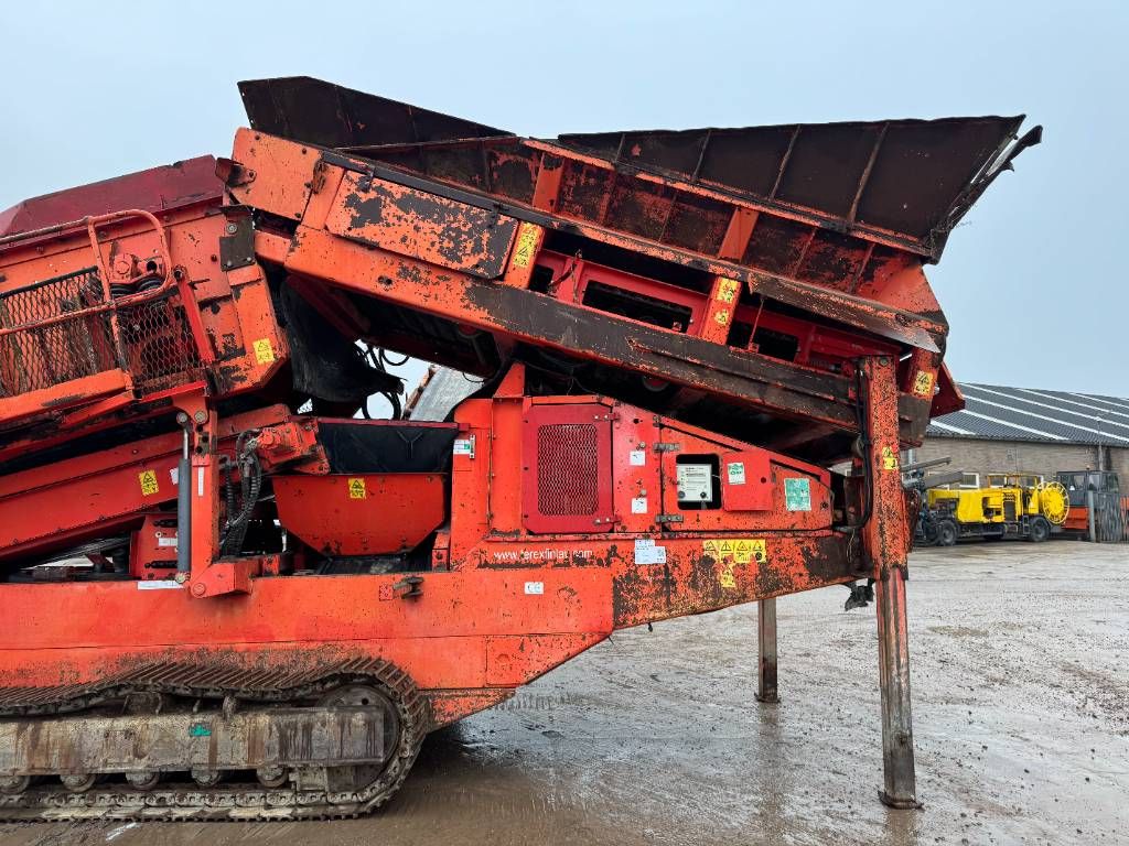 Terex Finlay 883T - Deutz Engine / 2 Side Conveyors