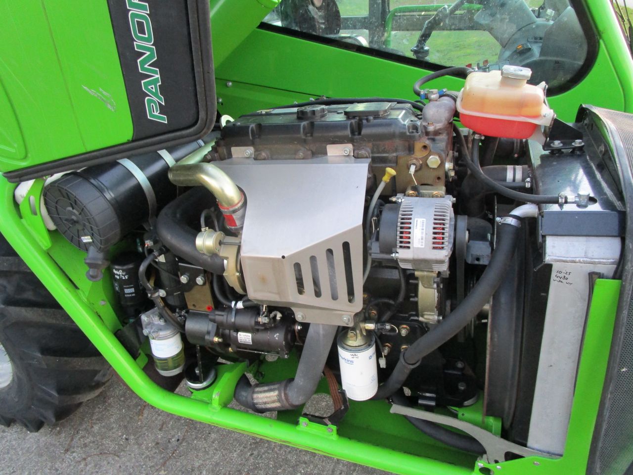 Merlo 32.6 tf 4500 uur op nieuwe banden !!!!