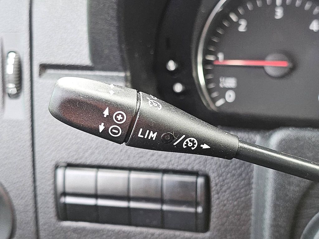 VOLKSWAGEN CRAFTER 35 2.0 l3h2 maxi export ac!