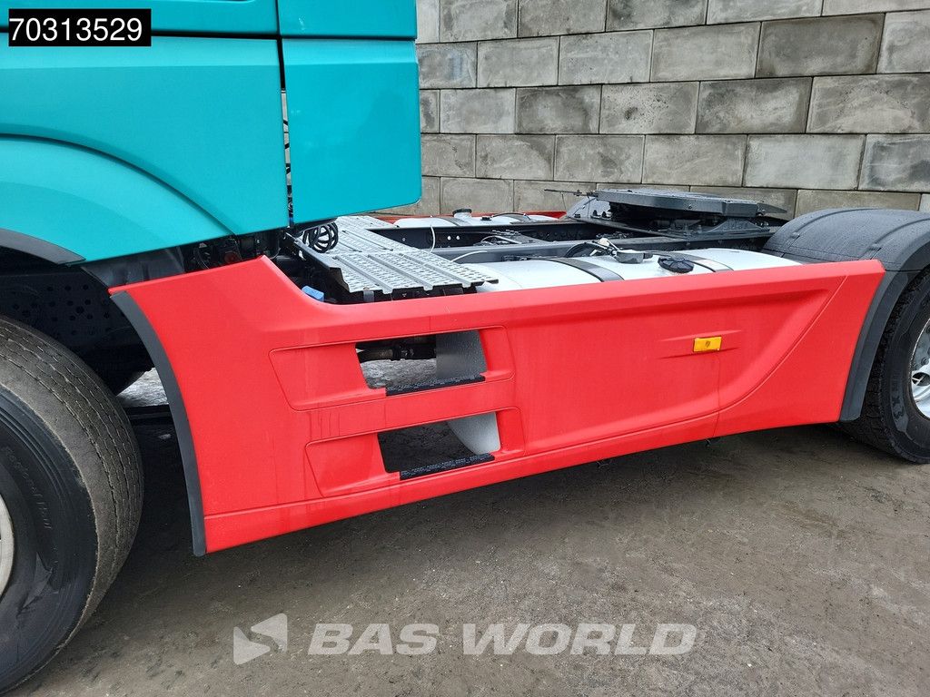 Mercedes Actros 1845 4X2 Bigspace Retarder ACC 2x Tank