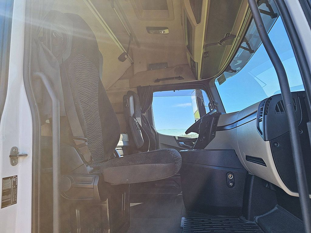 MERCEDES-BENZ ACTROS 1848 LS