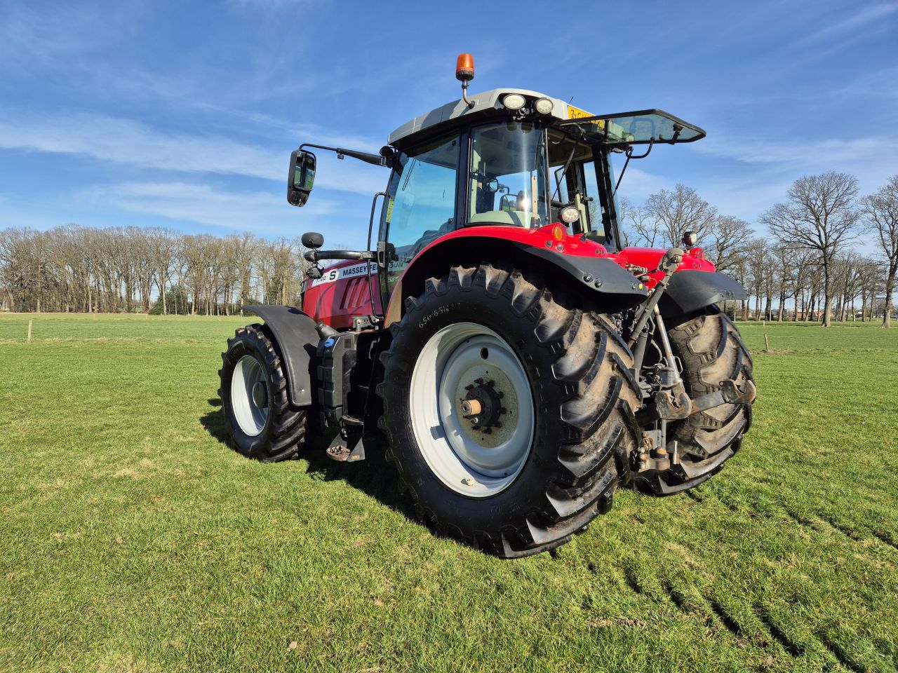 Massey Ferguson 7720 S Dyna 6 met Front Hef / PTO