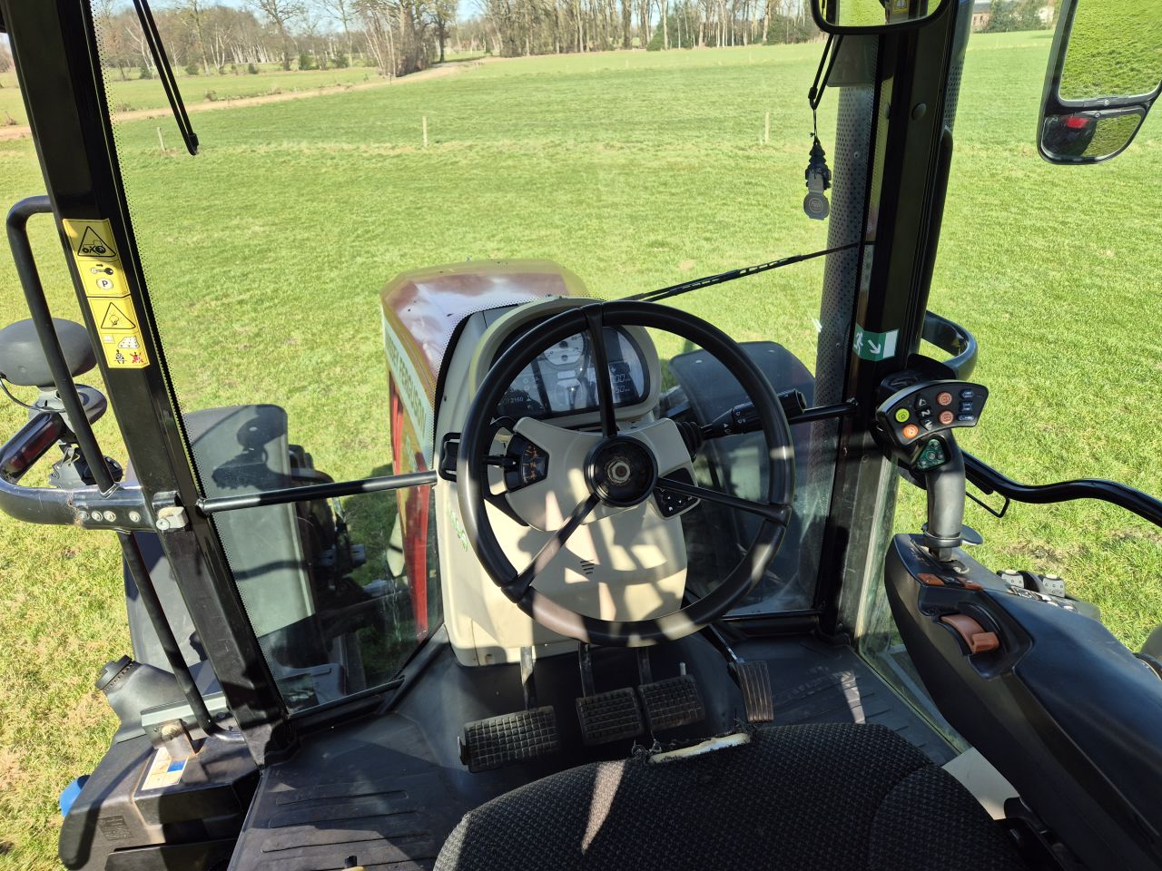 Massey Ferguson 7720 S Dyna 6 met Front Hef / PTO