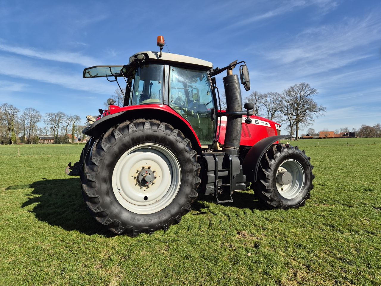 Massey Ferguson 7720 S Dyna 6 met Front Hef / PTO