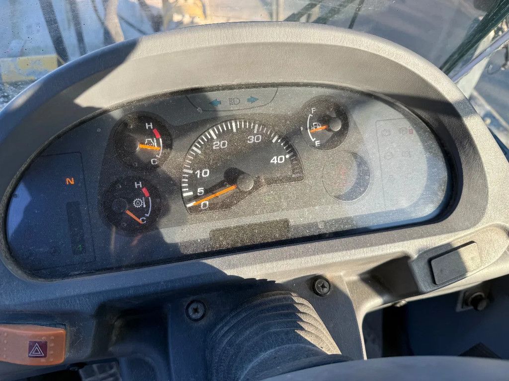 Komatsu WA200 40km/h