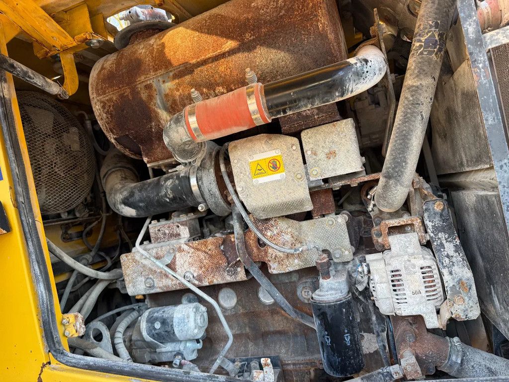 Komatsu WA200 40km/h