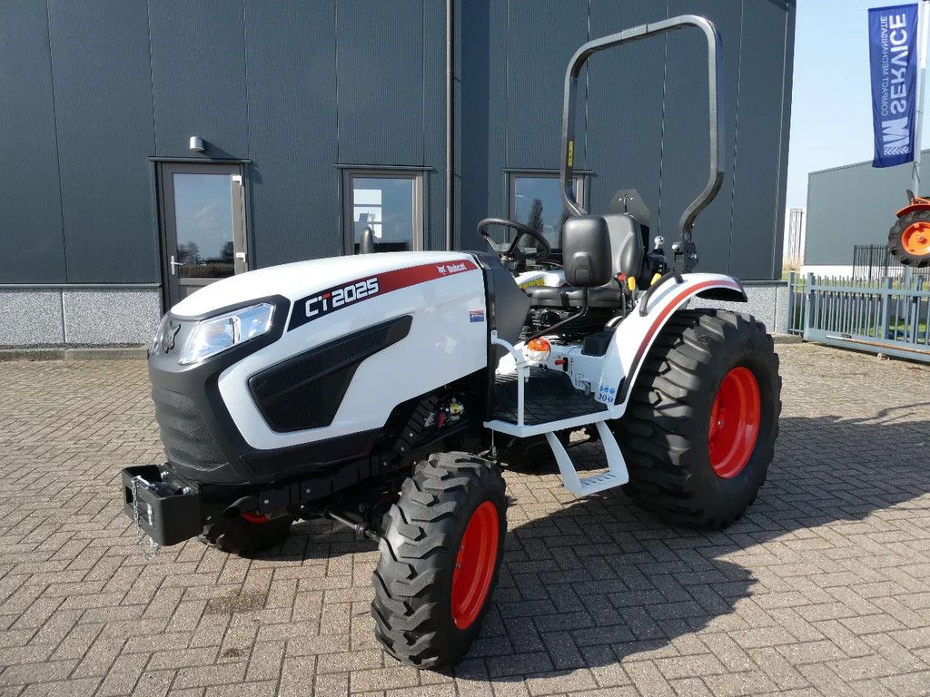 Bobcat CT2025 4wd HST / 00016 Draaiuren / Industriebanden