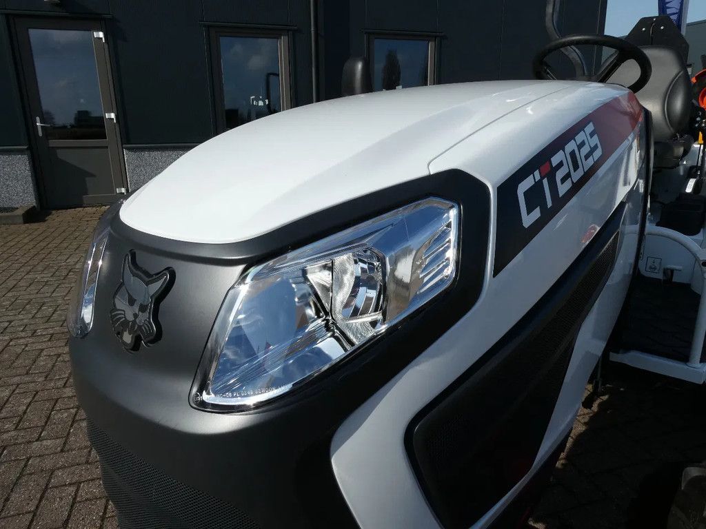 Bobcat CT2025 4wd HST / 00016 Draaiuren / Industriebanden