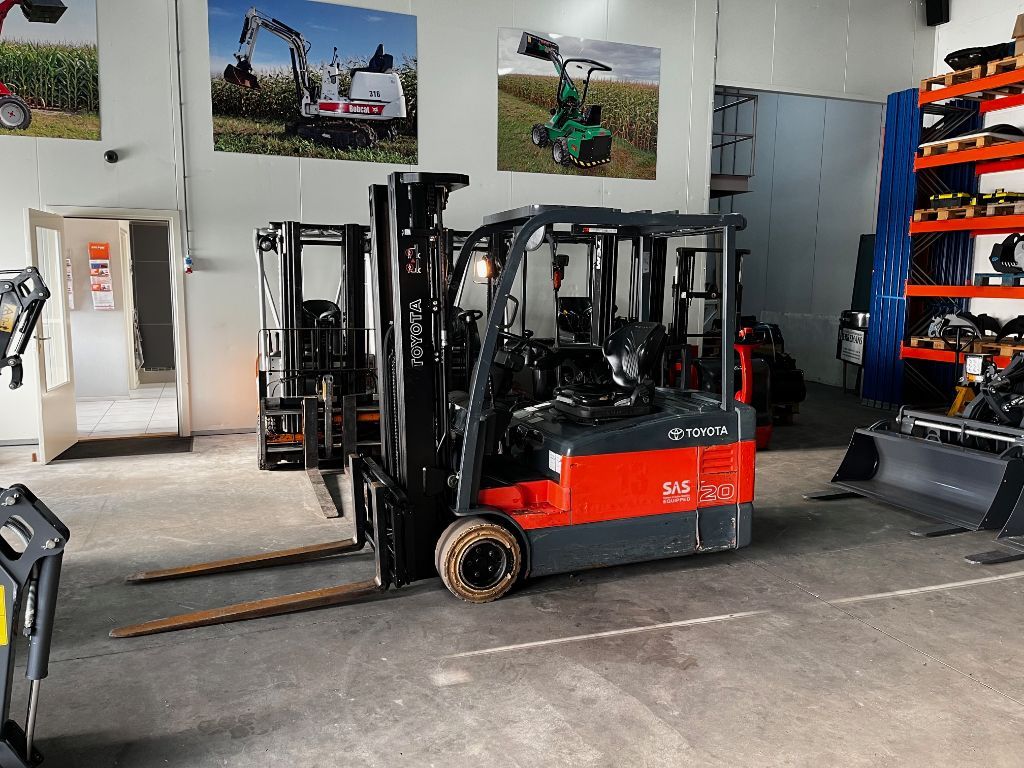 TOYOTA 7FBEF20 Elektrische heftruck, 2 ton, Triplo, Sideshift.